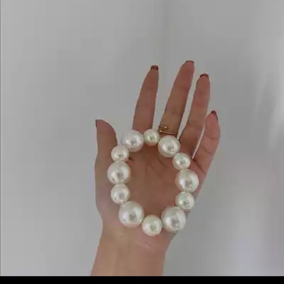 🆕 Faux Pearl Hair Tie - Picture 2 of 3
